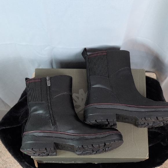 Timberland Women's Black Leather Combat Boots - Picture 5 of 15